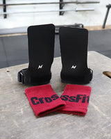 CrossFit® Gymnastic Pack - Fingerless grips & Wrist Band Carmine